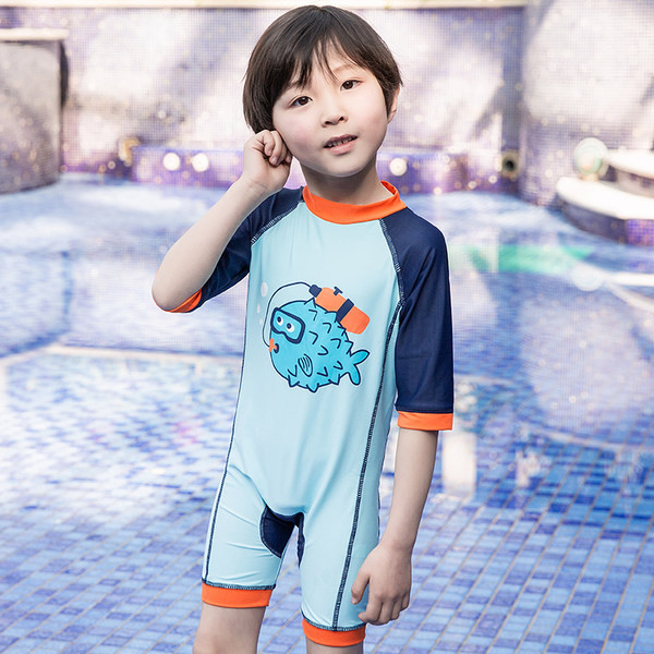 Egy egész gyerek fürdőruha fiúknak kék színben