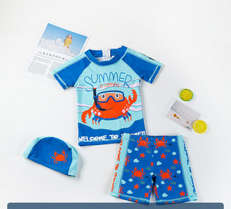 Fényvédő gyermek fürdőruha gyorsan száradó anyagból fiúknak