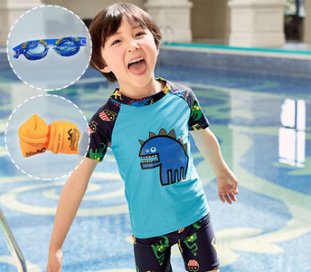 Fényvédő gyermek fürdőruha gyorsan száradó anyagból fiúknak