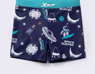 Gyermek fürdőruha új modell mintával, fiúknak