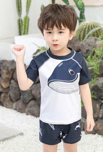 Gyermek napvédő fürdőruha új modellje fiúknak