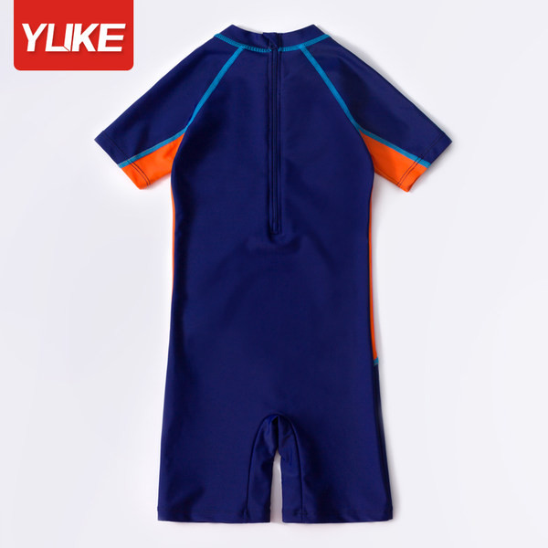 Cijeli kupaći kostim sa natpisom u nekoliko boja