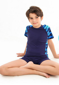 Gyorsan száradó anyagból készült gyerek fürdőruha fiúknak