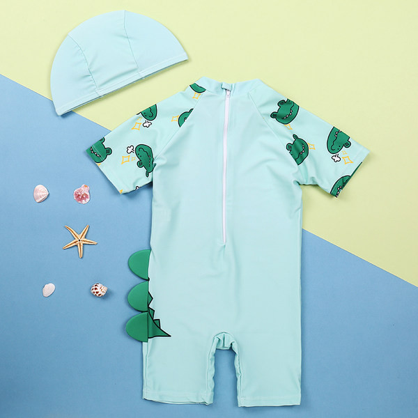 Gyermek teljes fürdőruha fiúknak 3D elemekkel