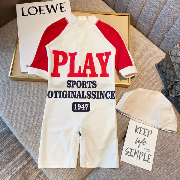 Ολόσωμο μαγιό με επιγραφή για αγόρια