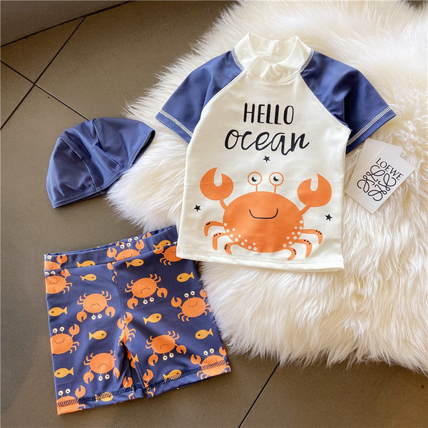 Gyermek fürdőruha fiúknak rátéttel