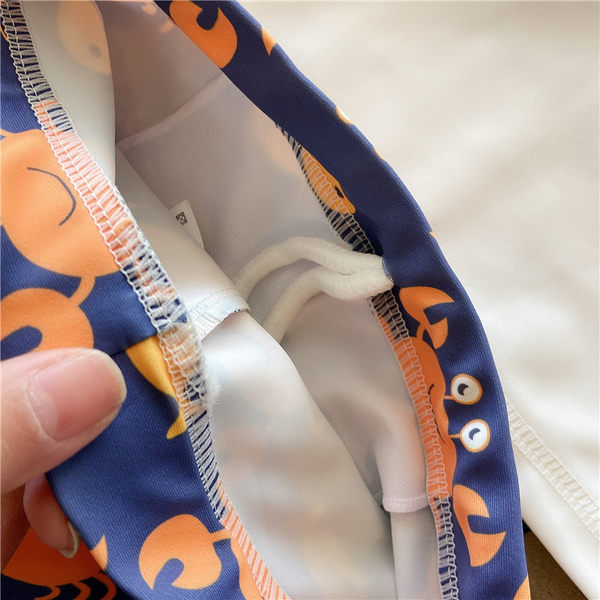 Gyermek fürdőruha fiúknak rátéttel