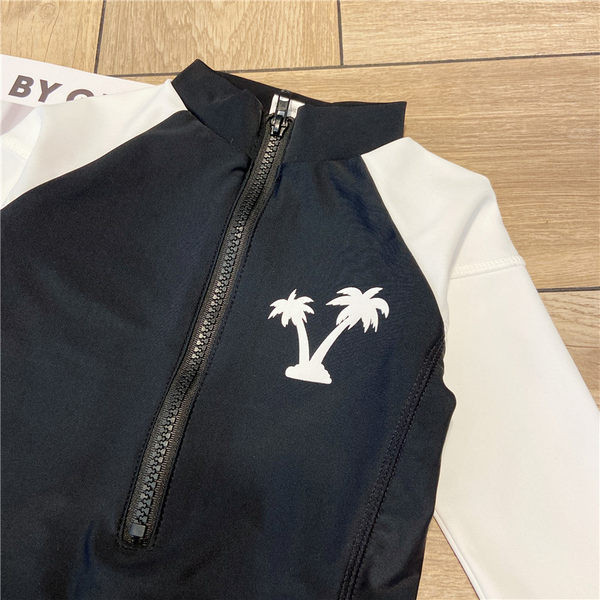 Modern fürdőruha cipzárral fiúknak - két részből áll