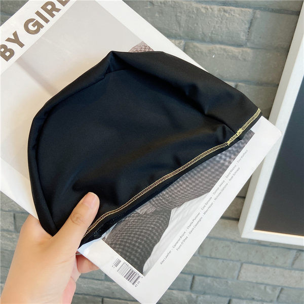 Modern fürdőruha cipzárral fiúknak - két részből áll