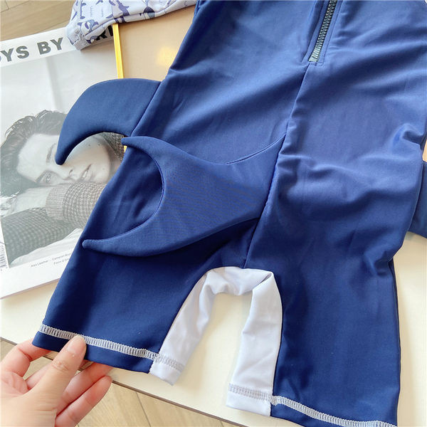 Gyermek fürdőruha hátul cipzárral és rövid ujjakkal