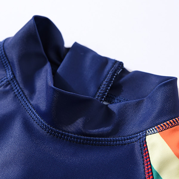 Fiú teljes fürdőruha mintával