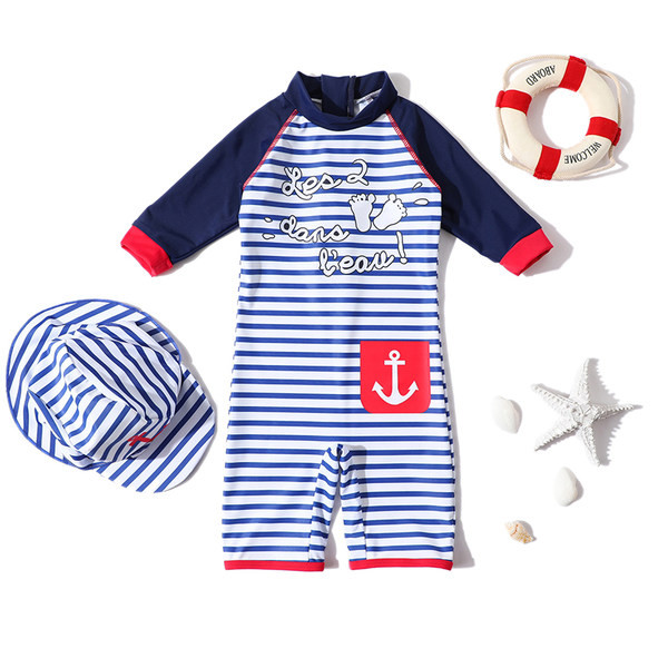 Csíkos gyerek fürdőruha fiúknak