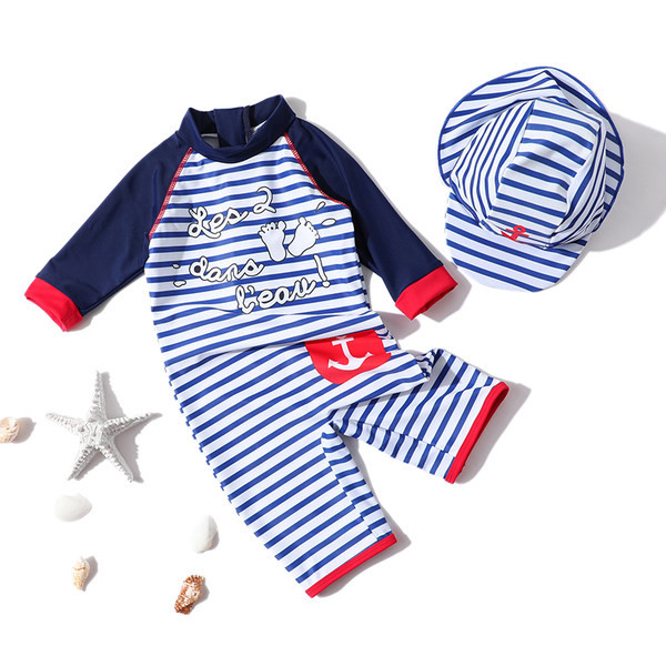 Csíkos gyerek fürdőruha fiúknak