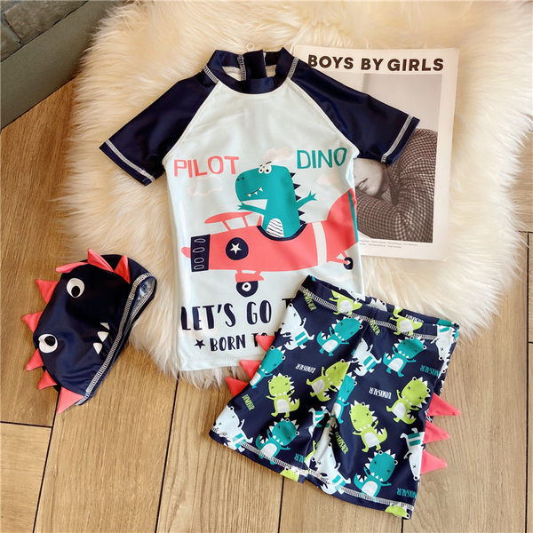 Gyermek fürdőruha fiúnak két részből, sapkával