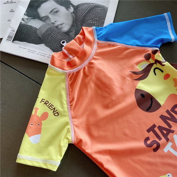 Gyermek fürdőruha rátéttel