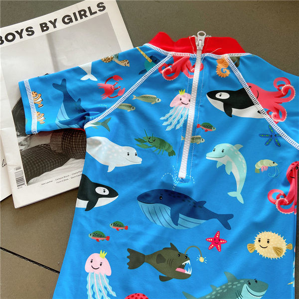 Ολόσωμο μαγιό για αγόρια με πολύχρωμο σχέδιο - αντηλιακό