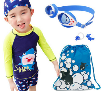 Laste päikesekaitsekreemiga ujumistrikoo poistele