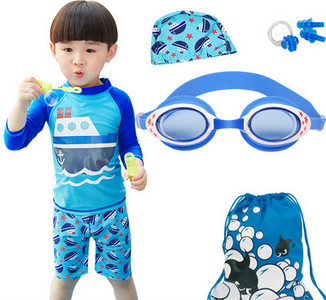 Kétrészes fiú fürdőruha