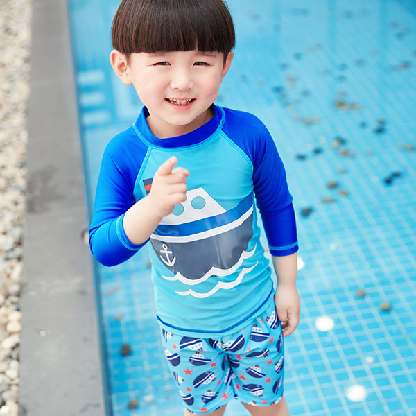 Kétrészes fiú fürdőruha