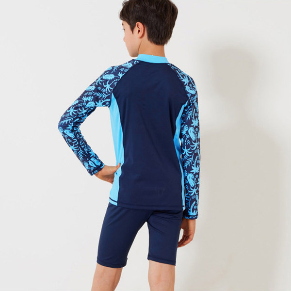 Gyermek fürdőruha fiúknak két részből áll