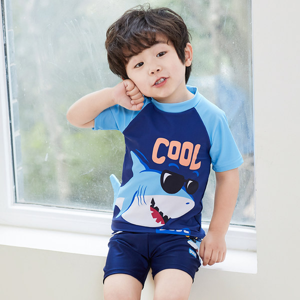 Divdaļīgs bērnu peldkostīms zēniem