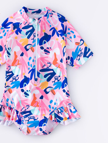 Ολόσωμο μαγιό με φερμουάρ και κοντά μανίκια