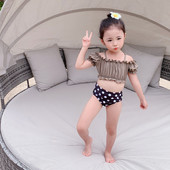 Gyermek modern fürdőruha két részből áll