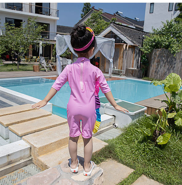 Μοντέρνο μαγιό με απλικέ για κορίτσια