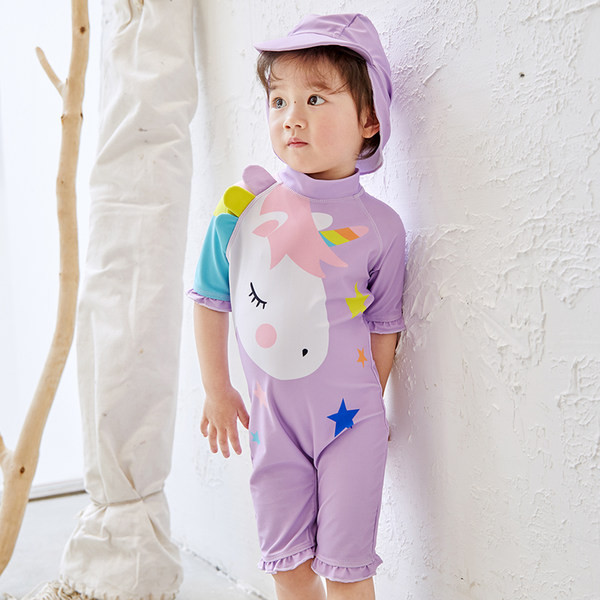 Teljes fürdőruha lányoknak 3D alkalmazással