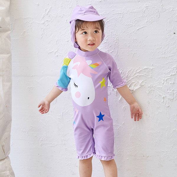 Teljes fürdőruha lányoknak 3D alkalmazással