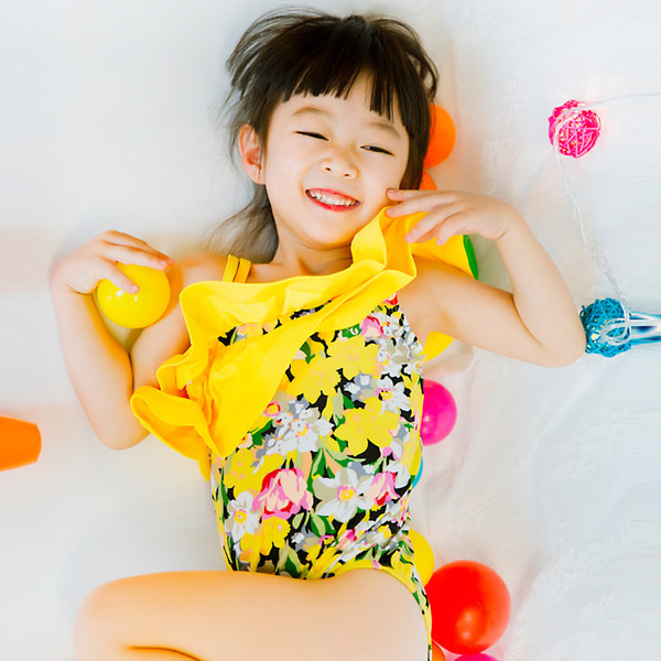 Moderan kupaći kostim za djevojčice s cvjetnim uzorkom