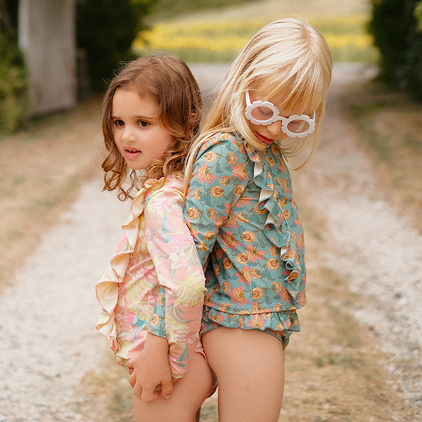 Divatos, virágmintás gyerek fürdőruha lányoknak