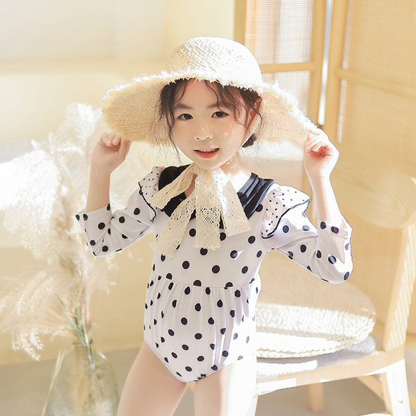 Ολόσωμο μαγιό για κορίτσια σε λευκό - δύο μοντέλα