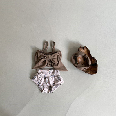 Lillemustriga laste ujumisriided tüdrukutele