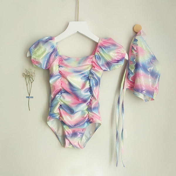 Teljes fürdőruha lányoknak irizáló színekben
