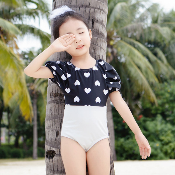 Teljes fürdőruha nyakkendős lányoknak