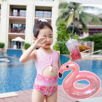 Mitmes värvitoonis laste ujumistrikoo tüdrukutele