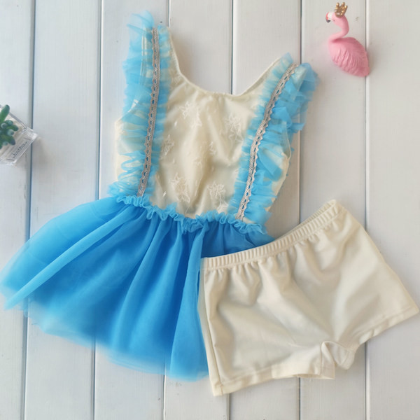 Fürdőruha lányoknak tüll típusú ruhával