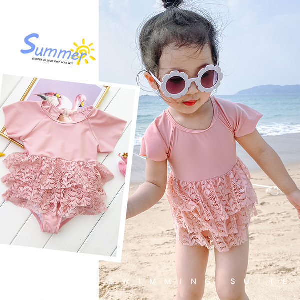 Teljes fürdőruha csipkés lánynak