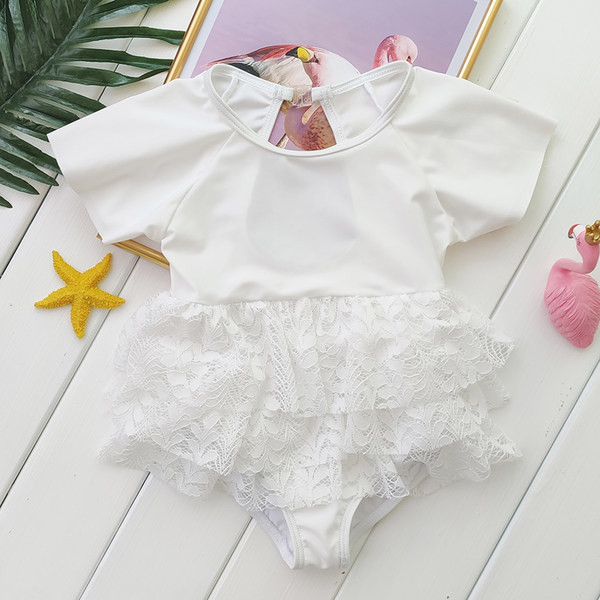 Teljes fürdőruha csipkés lánynak