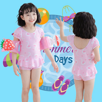 Ολόσωμο  παιδικό μαγιό με στρογγυλή λαιμόκοψη - ροζ χρώμα