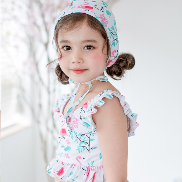 Gyermek teljes fürdőruha fürtökkel lányoknak