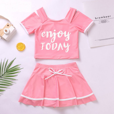 Lányoknak készült fürdőruha két részből, felirattal