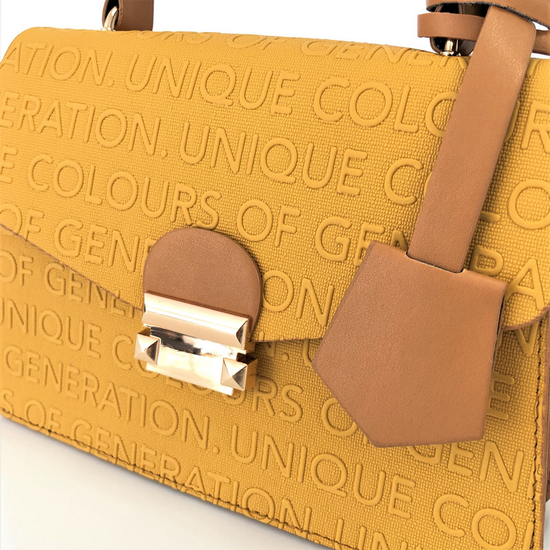 Малка дамска чанта Melina 