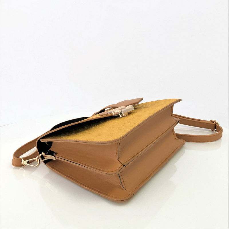 Малка дамска чанта Melina 