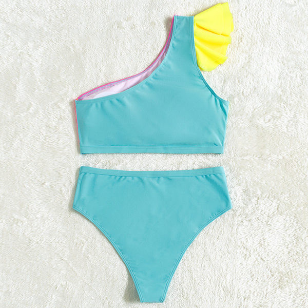 Női fürdőruha kék és rózsaszín színben, két részből áll