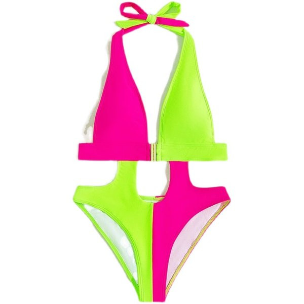 Divatos női fürdőruha fém elemmel