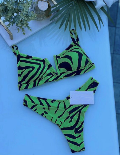 Νέο μοντέλο γυναικείου μαγιό σε πράσινο χρώμα - τρία μοντέλα