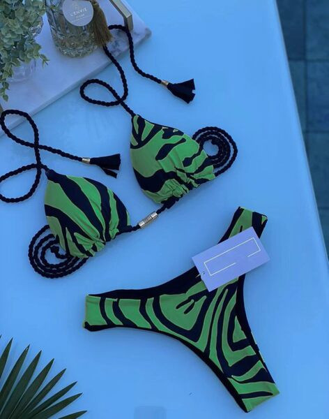 Νέο μοντέλο γυναικείου μαγιό σε πράσινο χρώμα - τρία μοντέλα