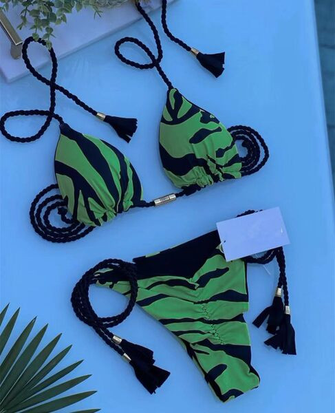 Νέο μοντέλο γυναικείου μαγιό σε πράσινο χρώμα - τρία μοντέλα